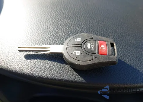 2018 Nissan Sentra S z USA, uszkodzony, nr VIN 3N1AB7AP1JY325575